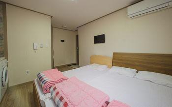 Kw Pencil Hotel 2*